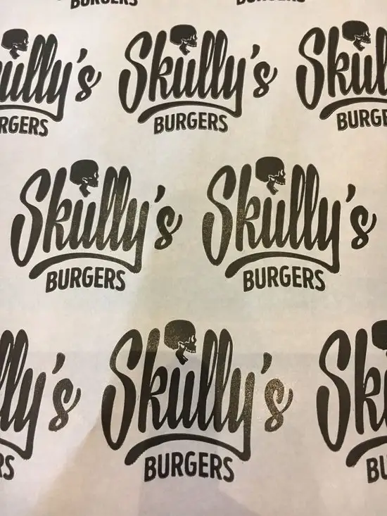 Skully's Burgers'nin yemek ve ambiyans fotoğrafları 28