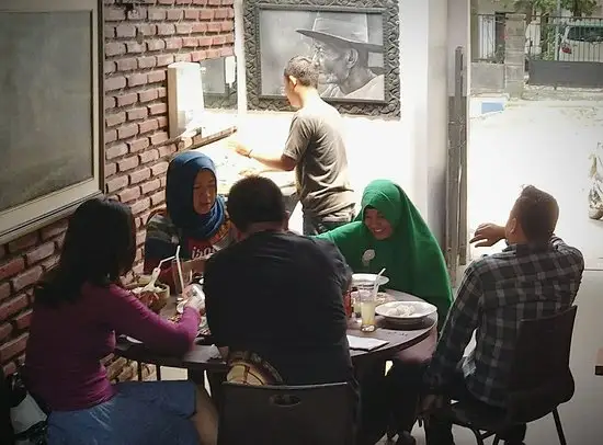 Gambar Makanan Kedai Bandeng Panorama 12