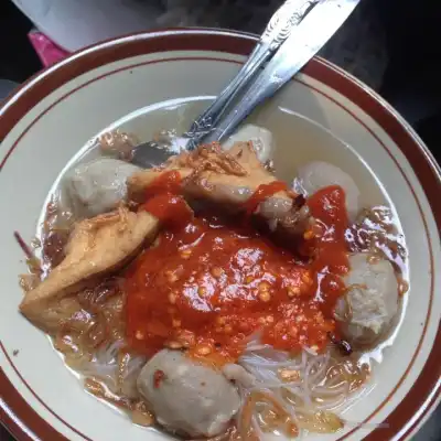 Bakso, depan kantor KPAI