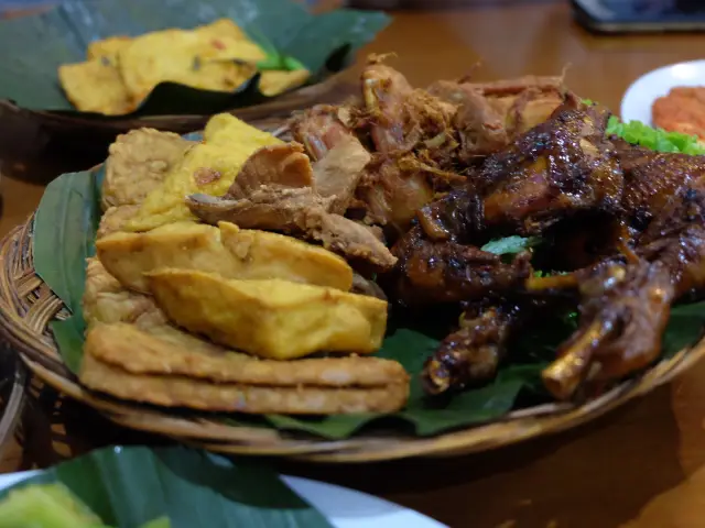 Gambar Makanan Nyi Iteung 2