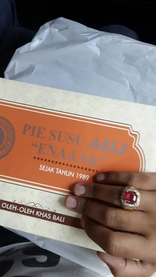 Gambar Makanan Pie Susu Asli Bali 2