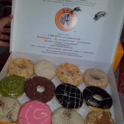 J.CO Donuts & Coffee