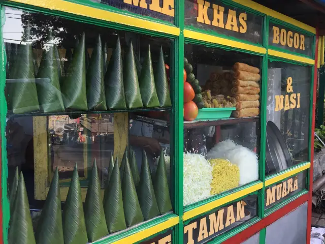 Gambar Makanan Soto Mie Taman Muara 4