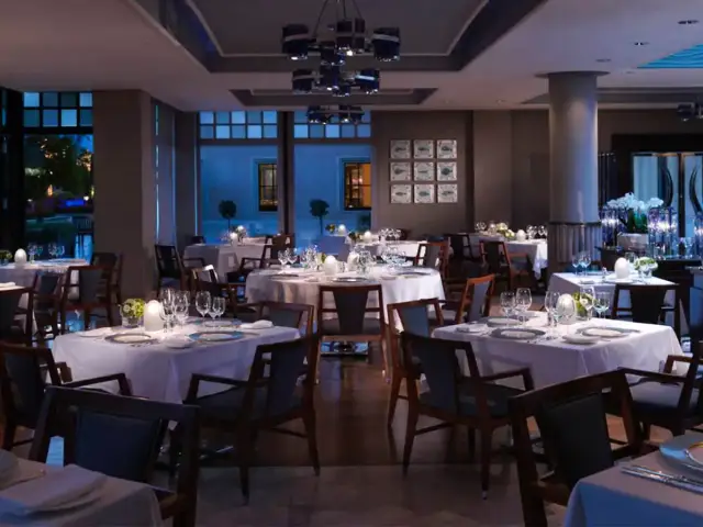 Aqua Restaurant - Four Seasons Hotel Bosphorus'nin yemek ve ambiyans fotoğrafları 24