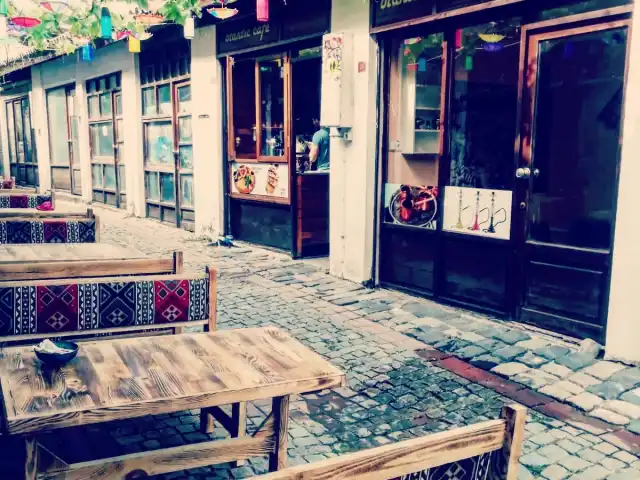 Otantic Cafe'nin yemek ve ambiyans fotoğrafları 2