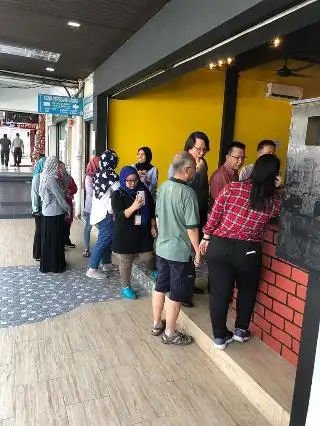 Ayam Gepuk Pak Gembus Petaling Jaya