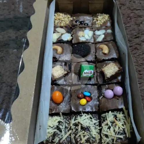 Gambar Makanan Brownies Naya Cake 1