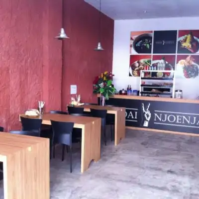 Kedai Njoenja