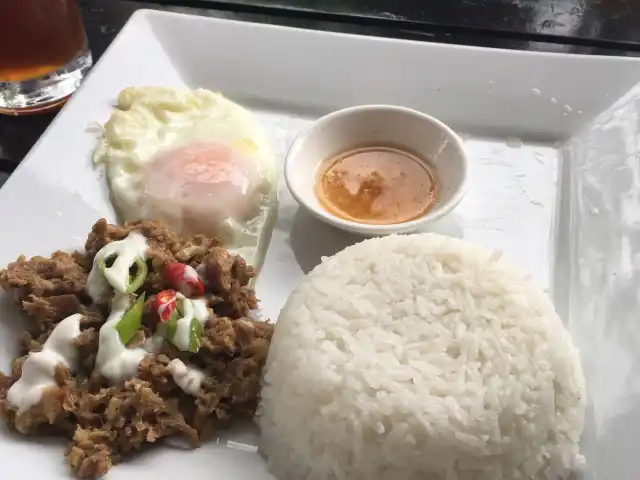 Concho's Home of Sisig Goodness Food Photo 10
