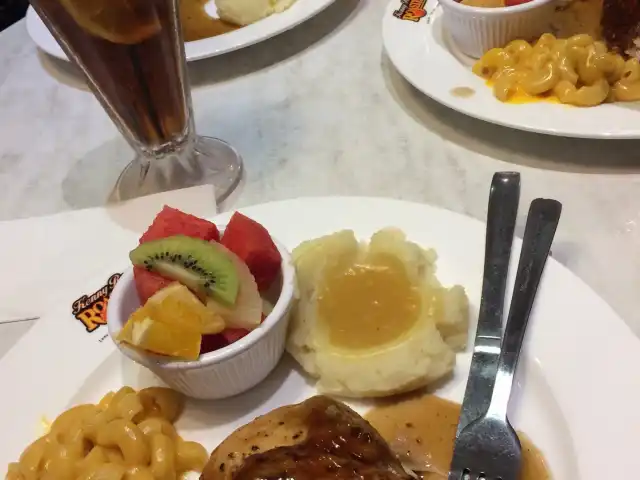 Kenny Rogers ROASTERS Food Photo 10