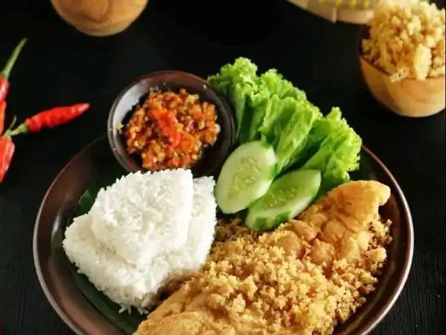 Gambar Makanan Ayam Kremes Kraton 5