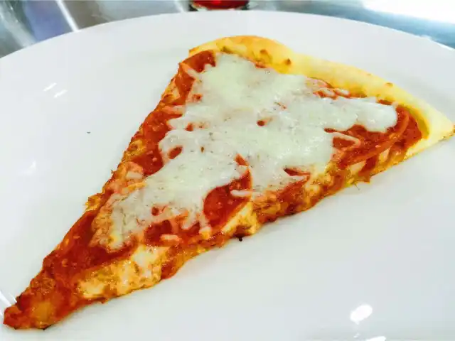 Gambar Makanan NYC Pizza 18