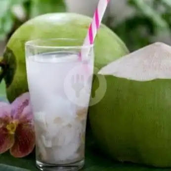 Gambar Makanan Es Kelapa Muda/Kelapa Murni, Kyai H. Tubagus Ismail 4