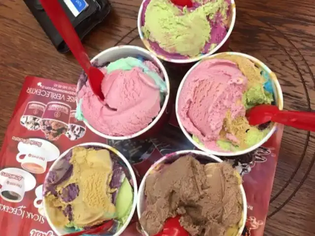 Cold Stone Creamery'nin yemek ve ambiyans fotoğrafları 23