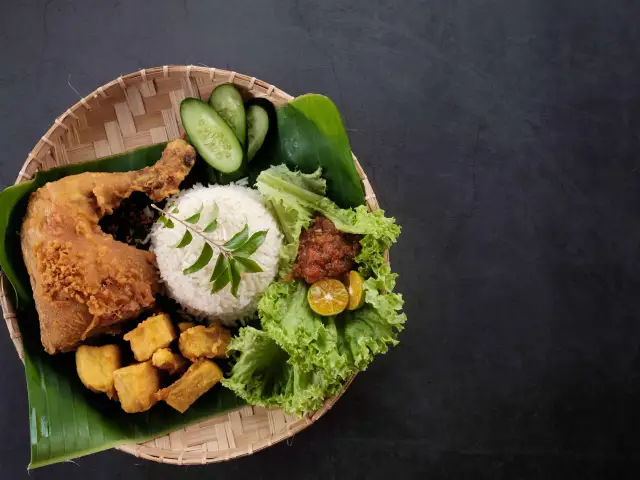 Ayam Penyet Viral Krubong