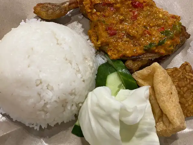 Ayam Gepuk Pak Gembus Food Photo 5