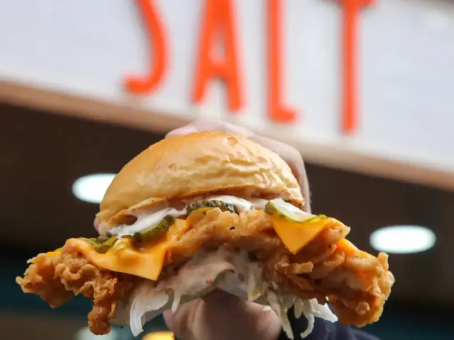 Salt Fried Chicken'nin yemek ve ambiyans fotoğrafları 10