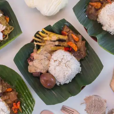 Ayam Geprek dan Kakap Bakar Mbak Laksmi Manahan, DR. Supomo