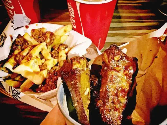 Ticklish Ribs & 'Wiches Food Photo 17