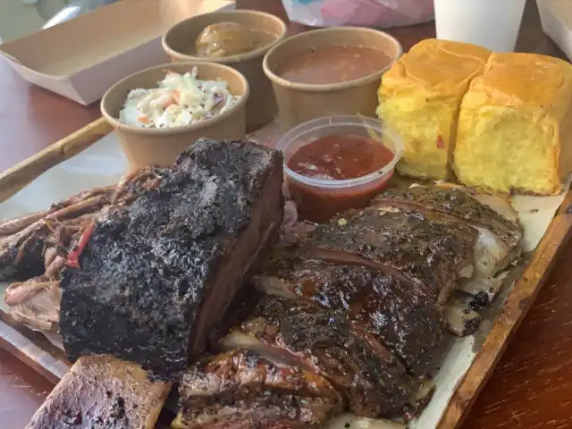 Swood Smokehouse Texas BBQ Food Photo 2