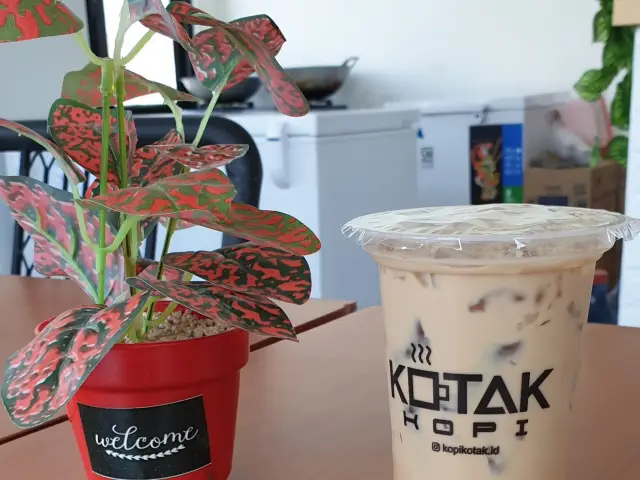 Gambar Makanan Kopi Kotak 14