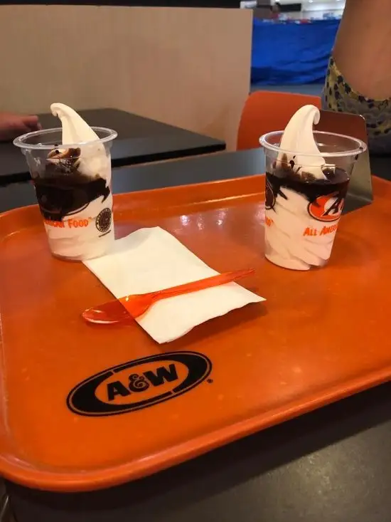 Gambar Makanan A&W Central Point Mal 7