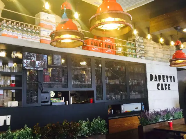 Papetti Cafe'nin yemek ve ambiyans fotoğrafları 5