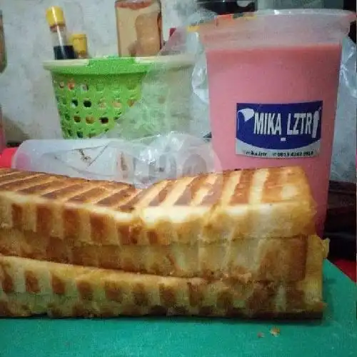 Gambar Makanan Roti Bakar & Es Teler MIKA, Mariso 18