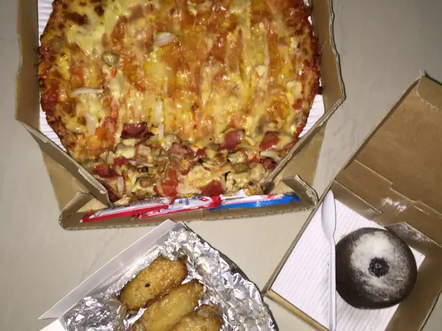 Gambar Makanan Domino's Pizza 14