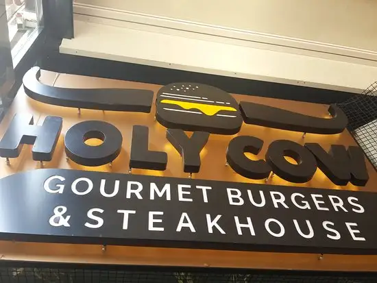 Holy Cow Gourmet Burgers & Steakhouse'nin yemek ve ambiyans fotoğrafları 49