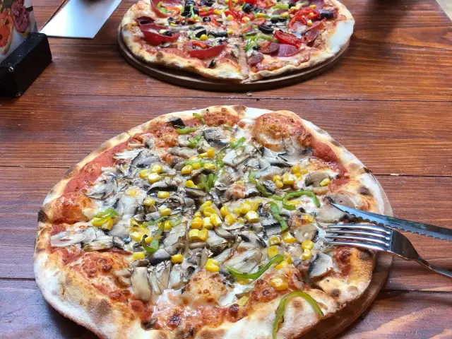 Pizza İl Forno'nin yemek ve ambiyans fotoğrafları 21