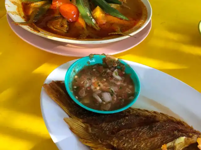 Gulai Ikan Temenung Food Photo 11