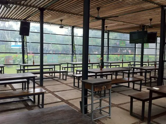 Gambar Makanan Beer Garden 15