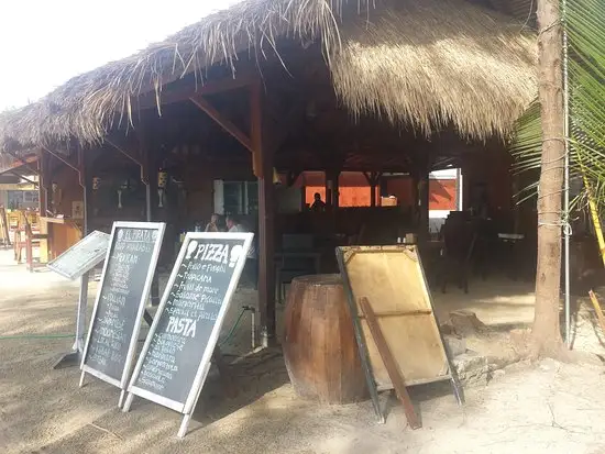 Gambar Makanan El-Pirata Beach Bar and Grill 2
