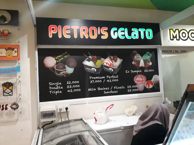 Gambar Makanan Pietro's Gelato 3