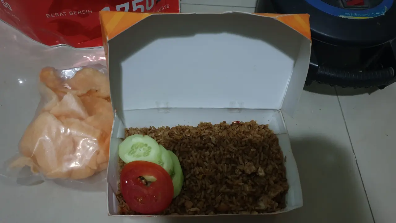 Nasi Goreng Kebuli Apjay Pak Ivan