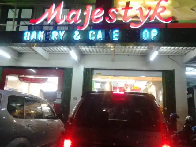 Gambar Makanan Majestyk Bakery & Cake Shop 12