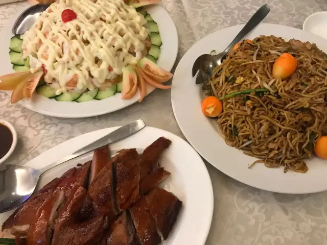 Gambar Makanan Central Restaurant 7