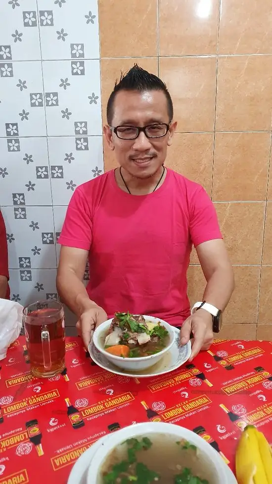 Gambar Makanan Sup Buntut Bu Ugi 8