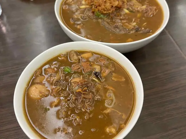 Gambar Makanan Mie Kangkung Betawi & Soto Betawi Ariyani 4