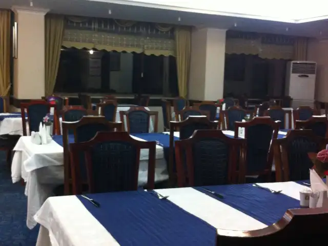 Angora Restaurant - Akyüz Otel'nin yemek ve ambiyans fotoğrafları 5