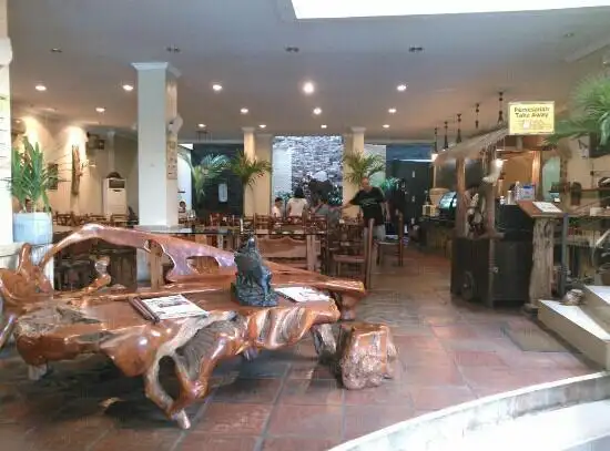 Gambar Makanan Tong's Cafe 1