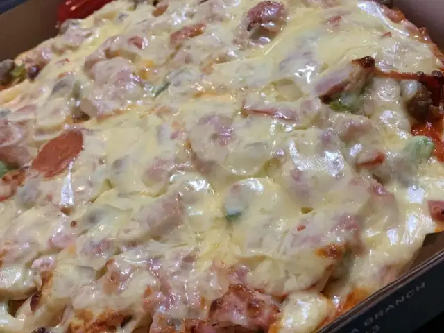 Pizza ng Ina Mo Food Photo 3