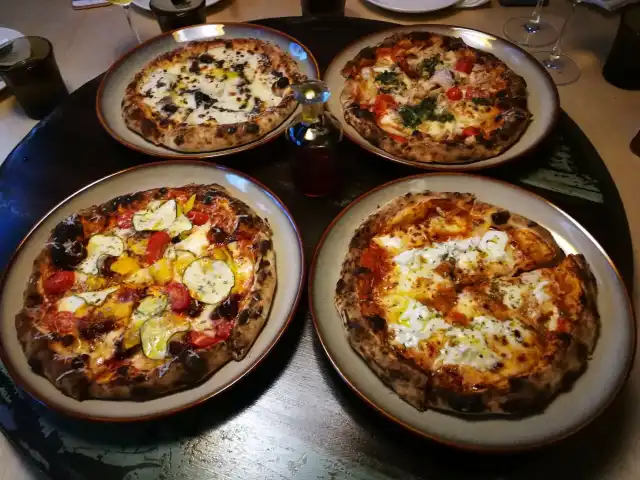 Proof Pizza + Wine Food Photo 2