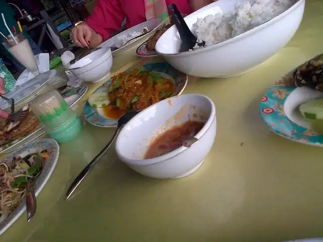 Gambar Makanan Yougwa Seafood Rest. Danau Sentani 16