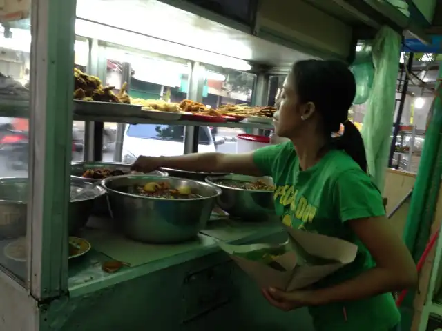 Gambar Makanan Nasi Gurih Tenda Biru 9