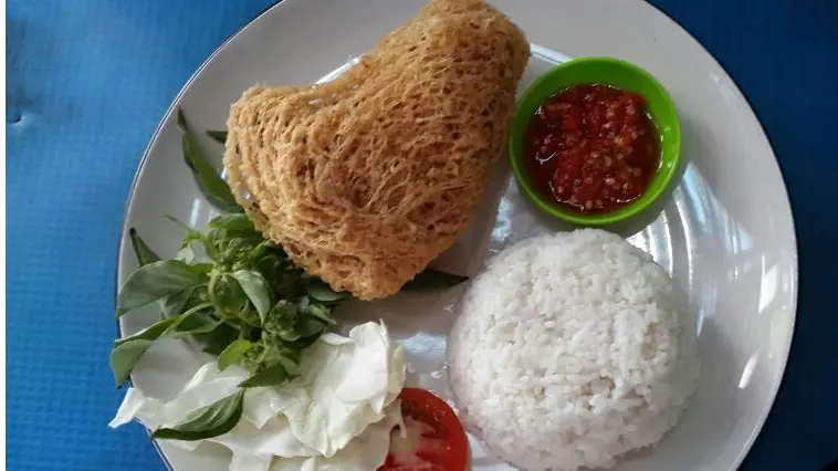 Ayam Kremes Mba Sri, Cipinang