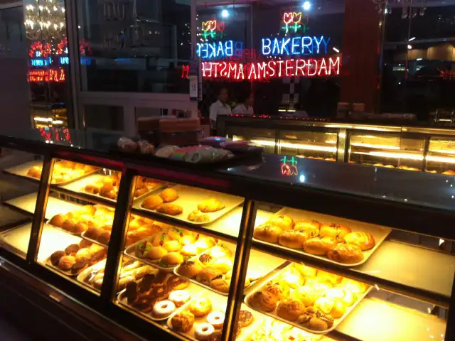 Gambar Makanan Amsterdam Bakery 5