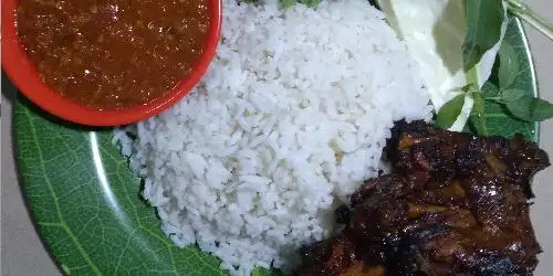 Ayam Bakar Madu (Ibu Khomsah), Pinang Ranti