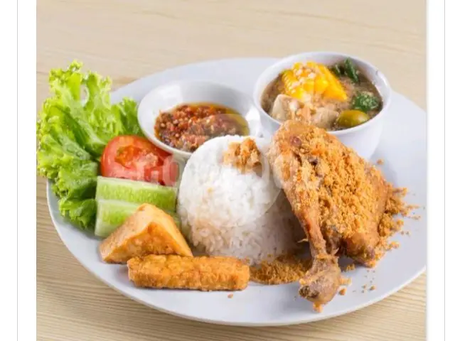 Gambar Makanan Ayam Goreng Karawaci, Padang 13
